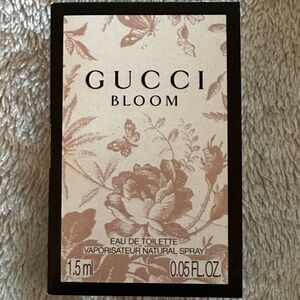 🎁 GUCCI Bloom EDT (One - 1.5 mL Sample)